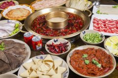 羊肉火锅加盟店有哪些品牌？冰煮羊肉火锅、草原往事冰煮羊火锅…