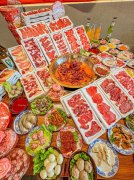 自助火锅加盟店哪个牌子好？华冠海鲜肥牛、仟味一鼎、红透天…