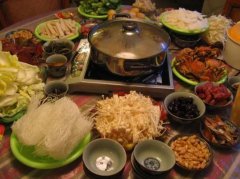 牛杂火锅加盟店排行榜前十名：牛牪犇、古乐牛香、过把瘾、牛三藏、华阳