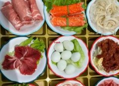 火锅超市加盟哪家好？锅圈食汇、鼎汇丰、自然馋…都是加盟热门品牌